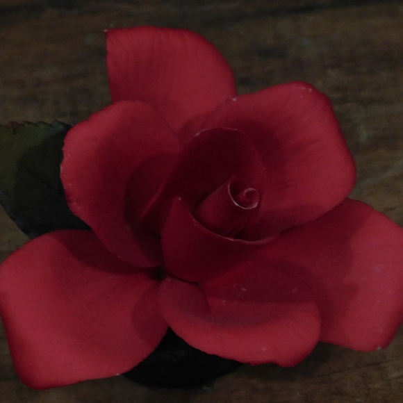 Vintage Porcelain Red Rose Gift - Picture 2 of 5